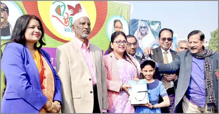 নরসিংদীতে আনন্দমুখর পরিবেশে বই উৎসব অনুষ্ঠিত